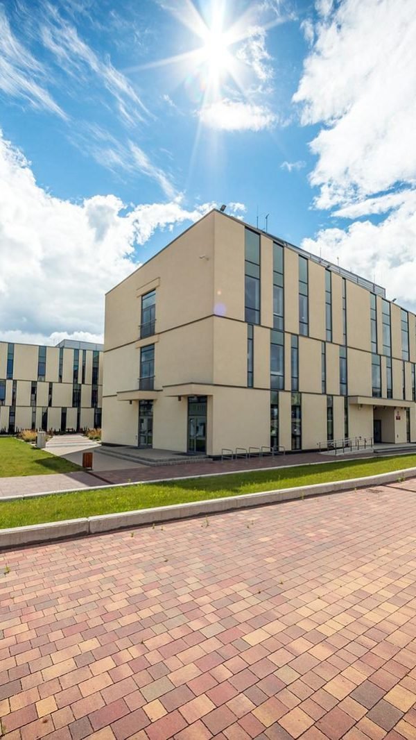 private schools in Harishankar road